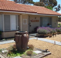 Yellow Gum Bed and Breakfast - Southport Accommodation