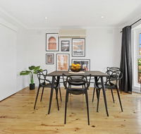 YIN-YANG - MOUNT ELIZA - Southport Accommodation