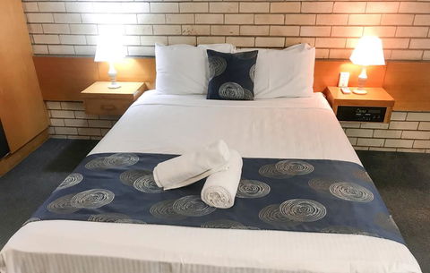 ZED MOTELS Tropical Gateway - Southport Accommodation 2