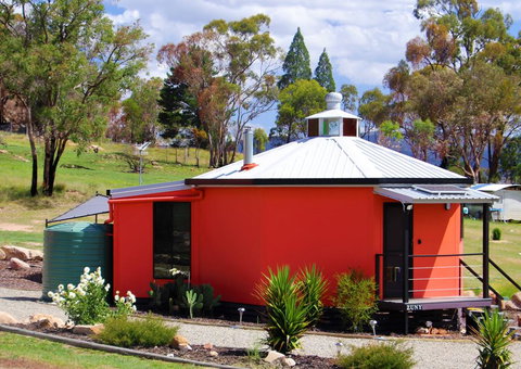 Zuny Yurt - Southport Accommodation 1