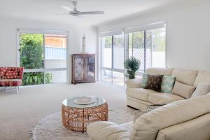 Relax At Bokarina Beach House Walk To Beach Relax By The Pool - Southport Accommodation 5