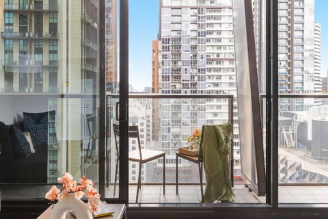 A 2 Bed 3min To Melbourne Central With Parking - Southport Accommodation 0