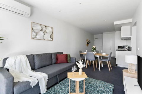 A 2BR Apt Near Shrine Of Remembrance FREE Parking - Southport Accommodation 2