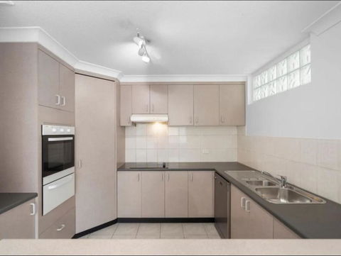 A 3 Bedders Close To Everything - Southport Accommodation 3