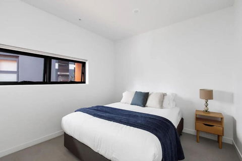 A 3BR Apt Next To Melbourne Zoo FREE Parking - Southport Accommodation 4