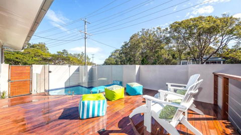 A Beachside Beauty With Pool - Southport Accommodation 0