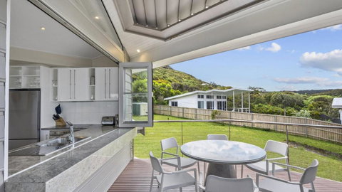 A Beachside Getaway - 8 - Southport Accommodation 4