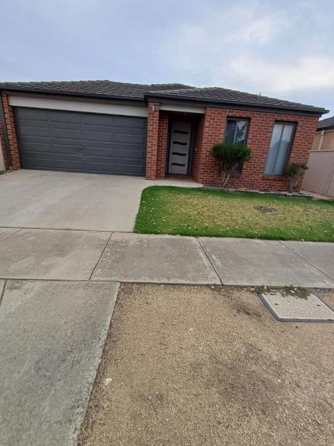 A Beautiful And Spacious Home. - Southport Accommodation 0