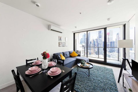 A Cozy 2BR Apt Near Melbourne Central City Views - Accommodation Southport 1