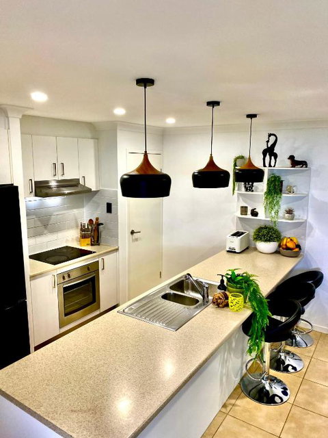 A Peaceful Private Home Away From Home In Pacific Pines - Accommodation Southport 0