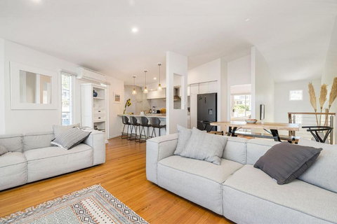 A Perfect Stay - Pelican Point - Accommodation Southport 1