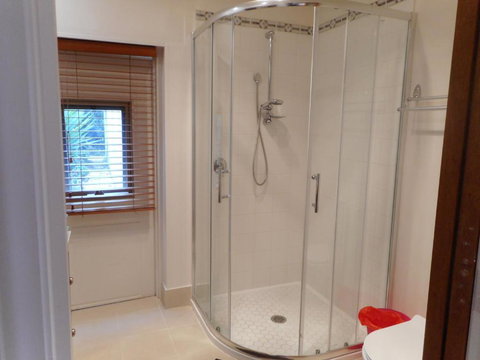 A Spacious Holiday Suite - Accommodation Southport 1