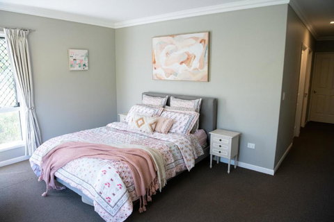 A Spacious Oasis - Accommodation Southport 1