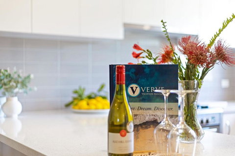 A Stones Throw - Accommodation Southport 4