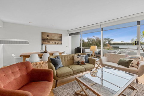 A Touch Of Class - Accommodation Southport 1