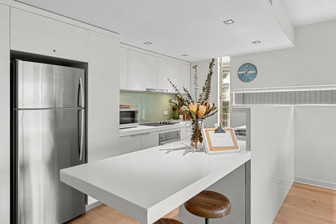 A Touch Of Class - Accommodation Southport 4