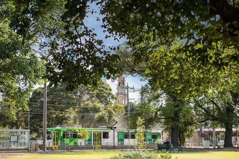 A1 Architectural Sth Melb Home Sleeps 4 Martin - Accommodation Southport 2