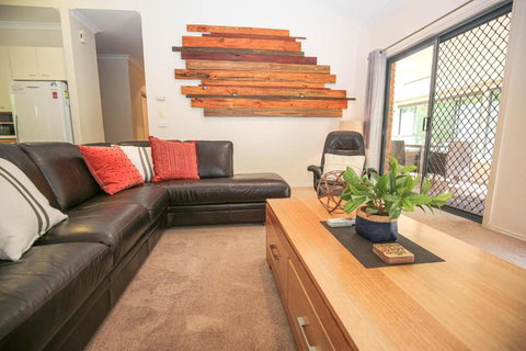 Abenaki - Accommodation Southport 0