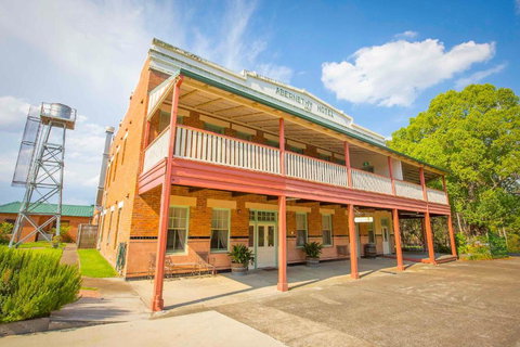 Abernethy House - Accommodation Southport 2