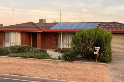 Abide Awhile - Accommodation Southport 0