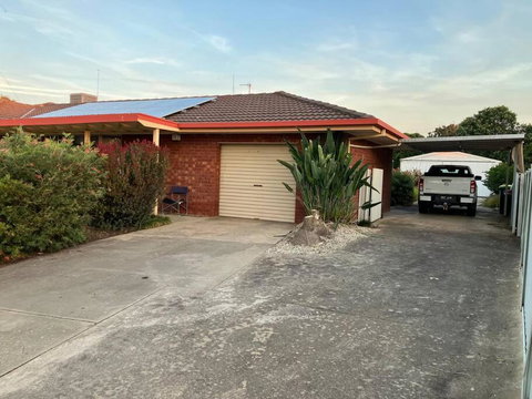 Abide Awhile - Accommodation Southport 1