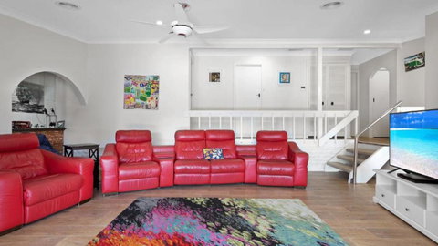 Absolute River Front House - Accommodation Southport 2