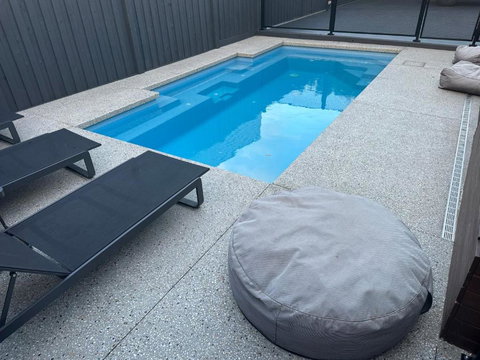 Absolutely Beach - Accommodation Southport 3