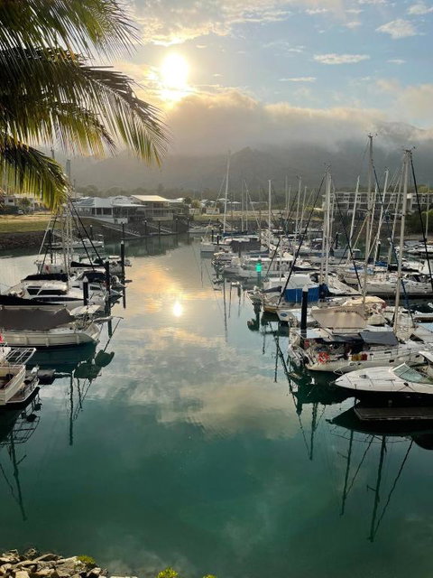 Absolutely Lovely Waterfront Apartment 333 - Accommodation Southport 2