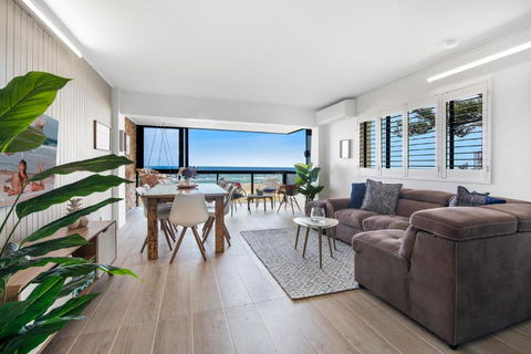 Absolutly Beachfront Surfers Paradise, Pure Shores! - Southport Accommodation 1