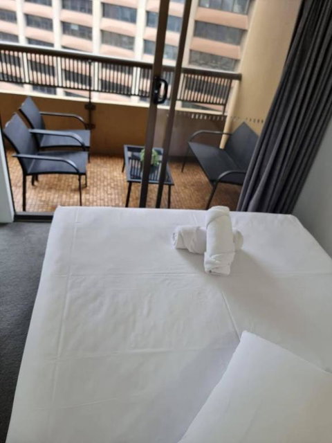 Accommodation Sydney City Centre 1 Bedroom Apartment With Balcony - Accommodation Southport 3