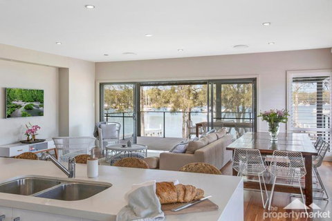 Adrift - Accommodation Southport 2