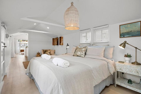 A Perfect Stay - The Boat House - Accommodation Southport 0