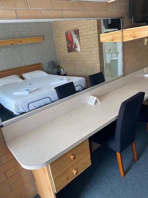 Alexander Motor Inn - Accommodation Southport 3