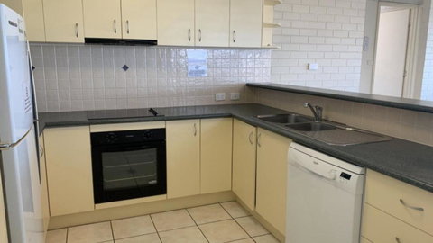 Alinga Unit 5 - Accommodation Southport 2