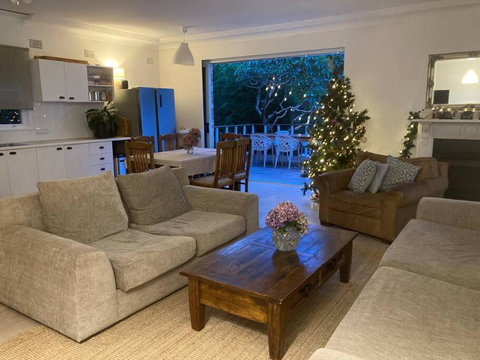 Alkira House Freshwater Beach 5 Mins To Manly - Accommodation Southport 2