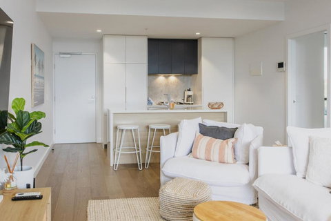 Alkira Luxe - 100m To Shops - Sleeps 4 - Accommodation Southport 4