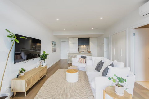 Alkira Luxe - 100m To Shops - Sleeps 4 - Accommodation Southport 3