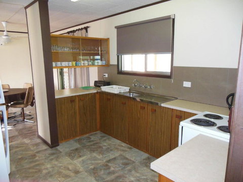 All Decked Out In Edithburgh - Accommodation Southport 1