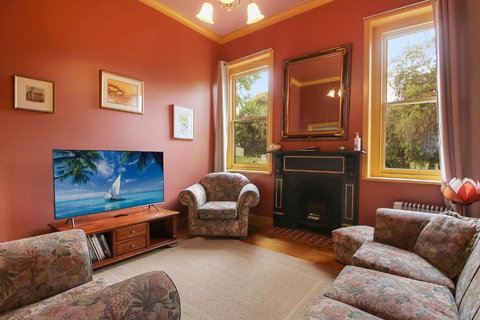 Allen Street - Accommodation Southport 1