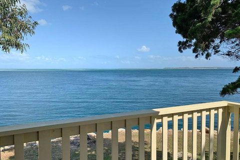 ALLIES PLACE - Accommodation Southport 0