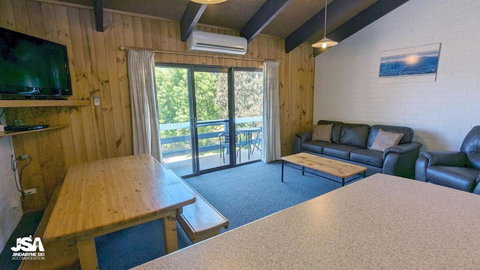 Alpha Centauri 8 - Accommodation Southport 1