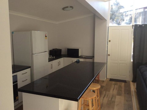 Alpha Centauri Townhouses - Accommodation Southport 3