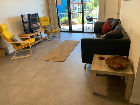 Alta Riva Unit 2 - Kalbarri WA - Accommodation Southport 4