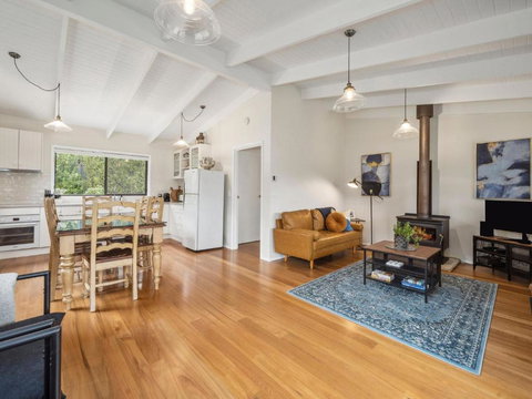 Amaroo Cottage - Accommodation Southport 0