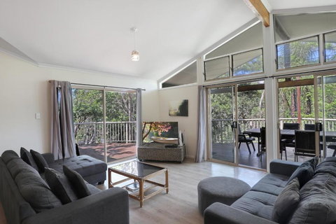 Amaroo House - Accommodation Southport 4