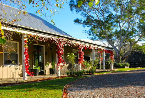 Amberlea Homestead & Cottage - Accommodation Southport 1