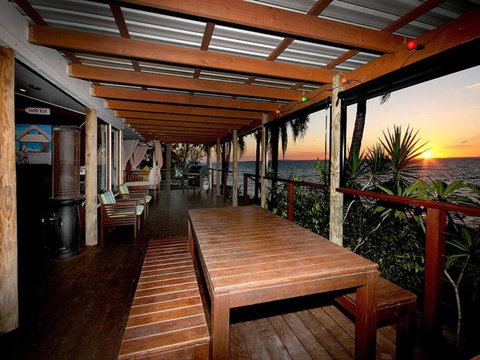 AMITY SHAWS - Accommodation Southport 2