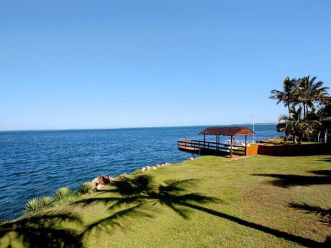 AMITY SHAWS - Accommodation Southport 4