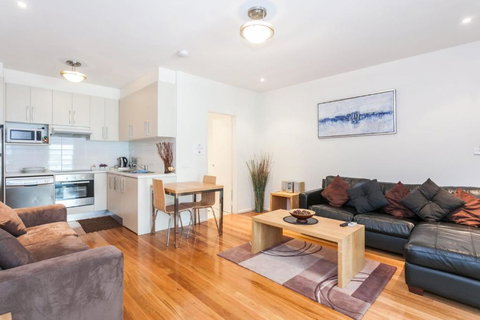Anglesea River Apartment 23 - Accommodation Southport 1