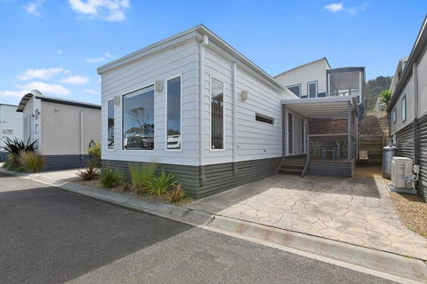 Anlyn Seaside Cabin - Accommodation Southport 3